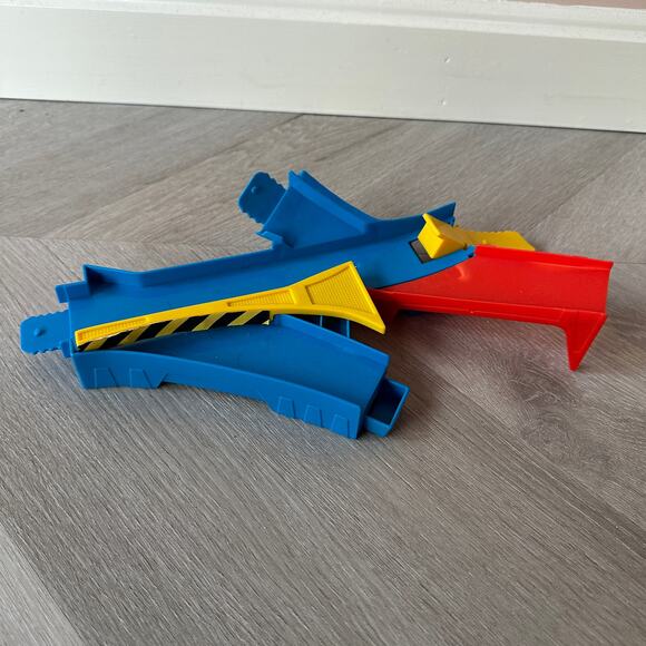 Hot Wheels X9279 Loop & Drift Track Set Replacement Part Piece Builder - Picture 1 of 7